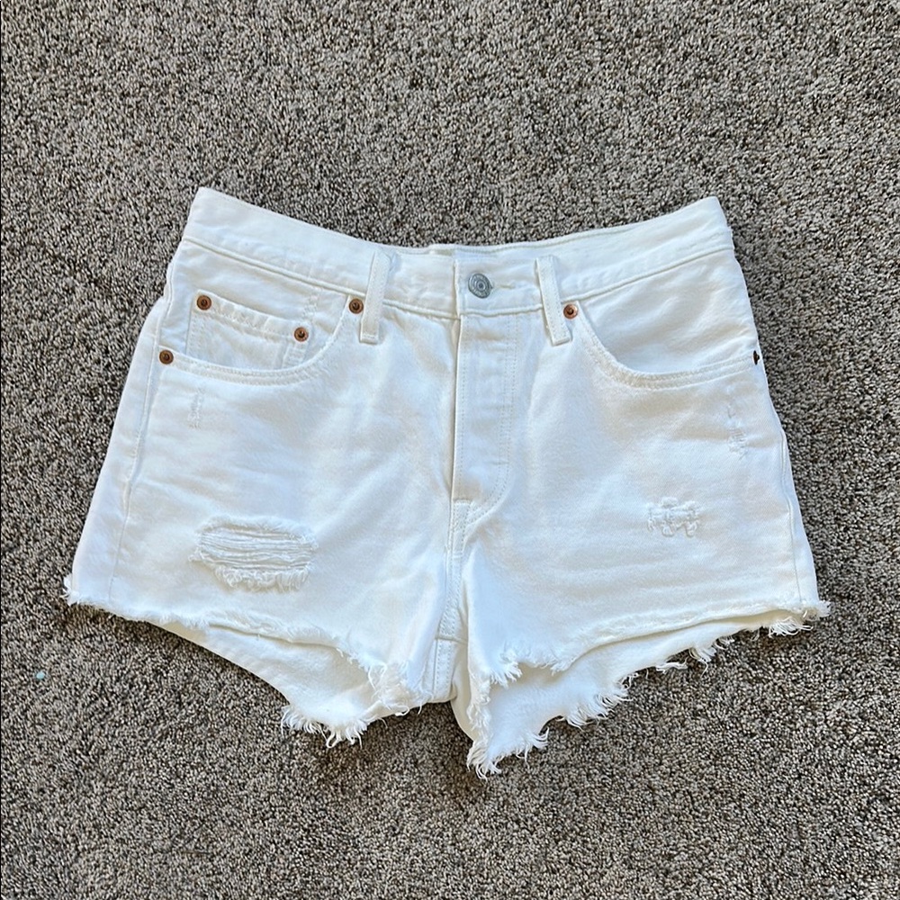 Levi’s White Distressed Women's Shorts